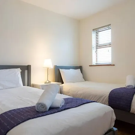 Townside - New Town Holiday home